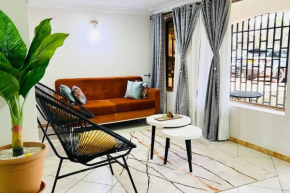 Cozy Living by Miranda, Acacia - 2 BDR, 4 beds, 3 Bthrms, Unlimited WIFI, Free Parking, Netflix